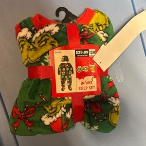 The Grinch Infant Fleece Sleep Set with sleeper and hat